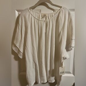 NWT a.n.a white top. Size 3X